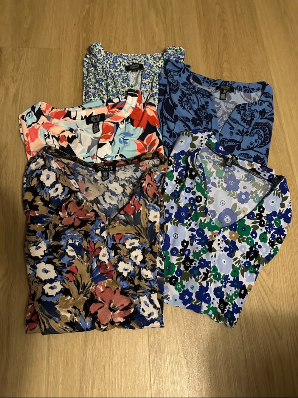 Jones New York Women's career blouses lot of 5